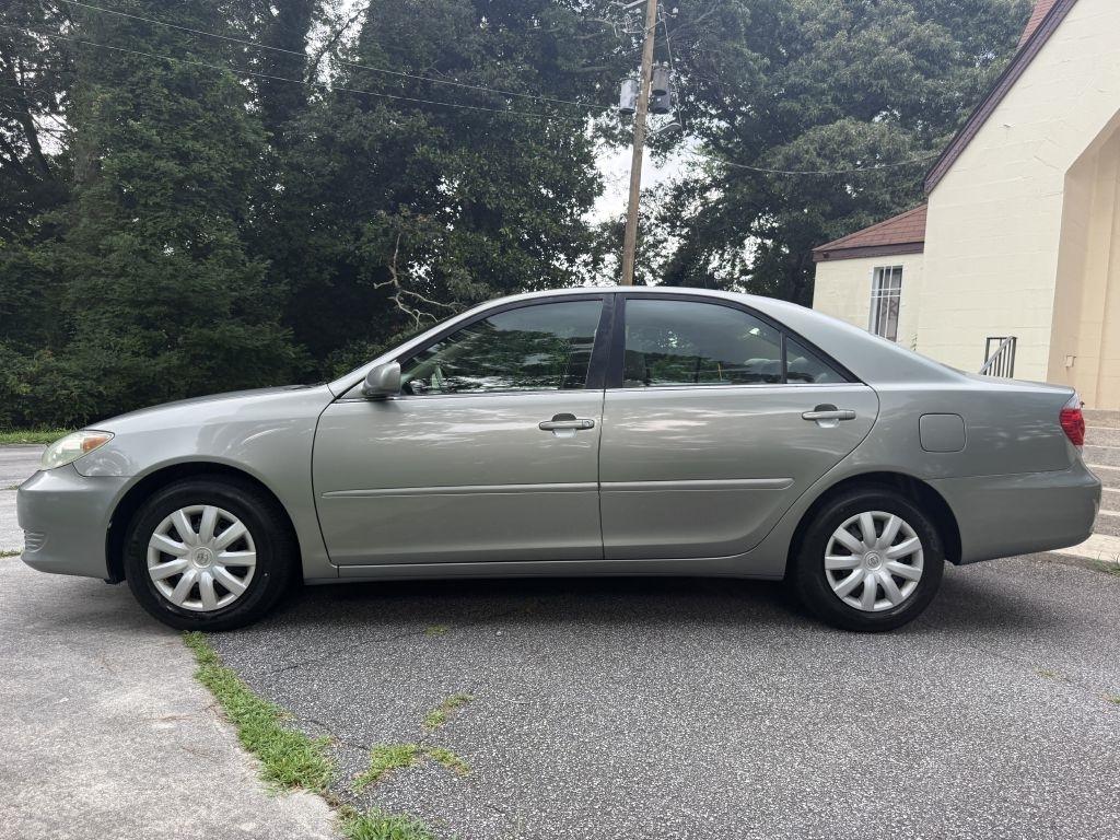 Toyota Camry LE 2005