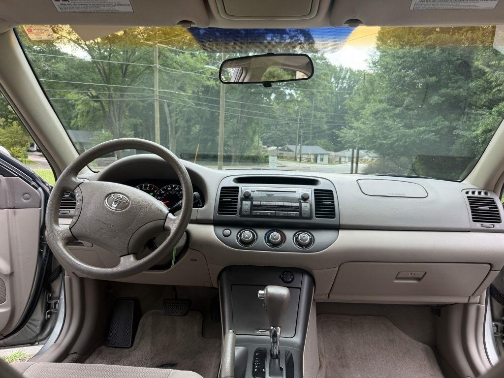Toyota Camry LE 2005