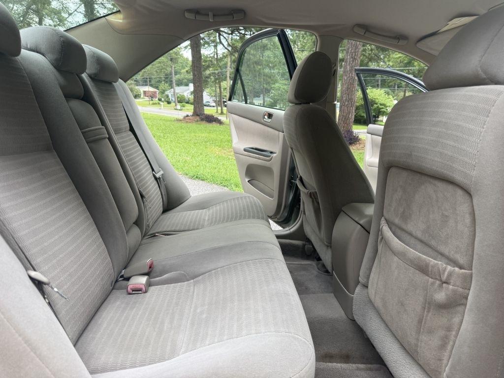 Toyota Camry LE 2005