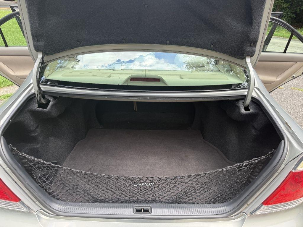 Toyota Camry LE 2005