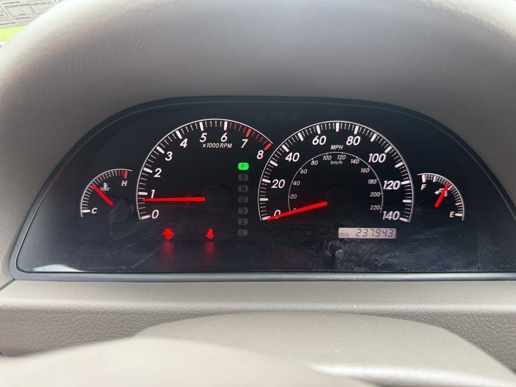 Toyota Camry LE 2005