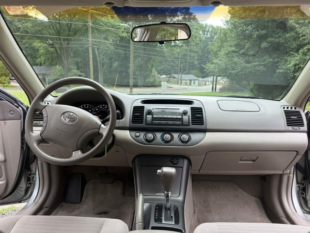 Toyota Camry LE 2005
