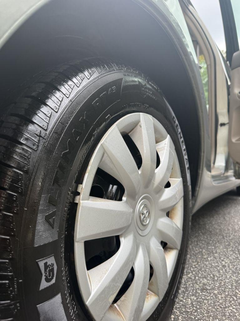 Toyota Camry LE 2005