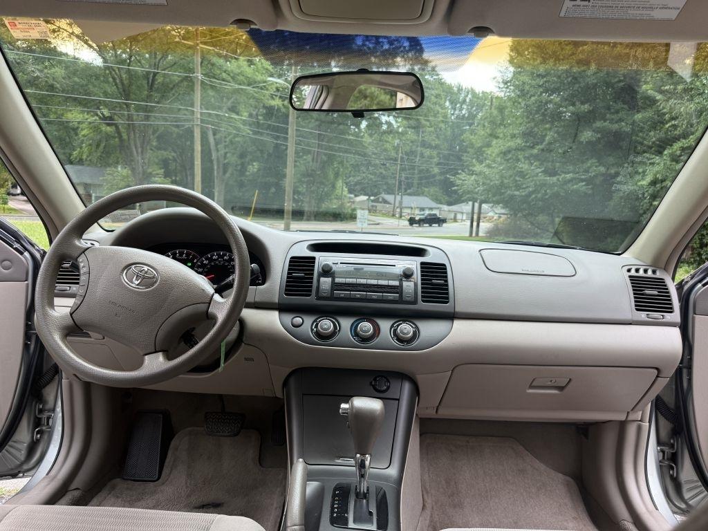 Toyota Camry LE 2005