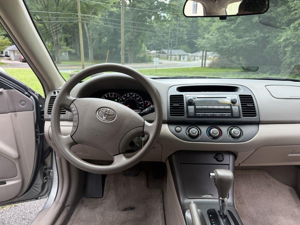 Toyota Camry LE 2005