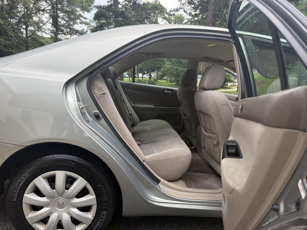 Toyota Camry LE 2005