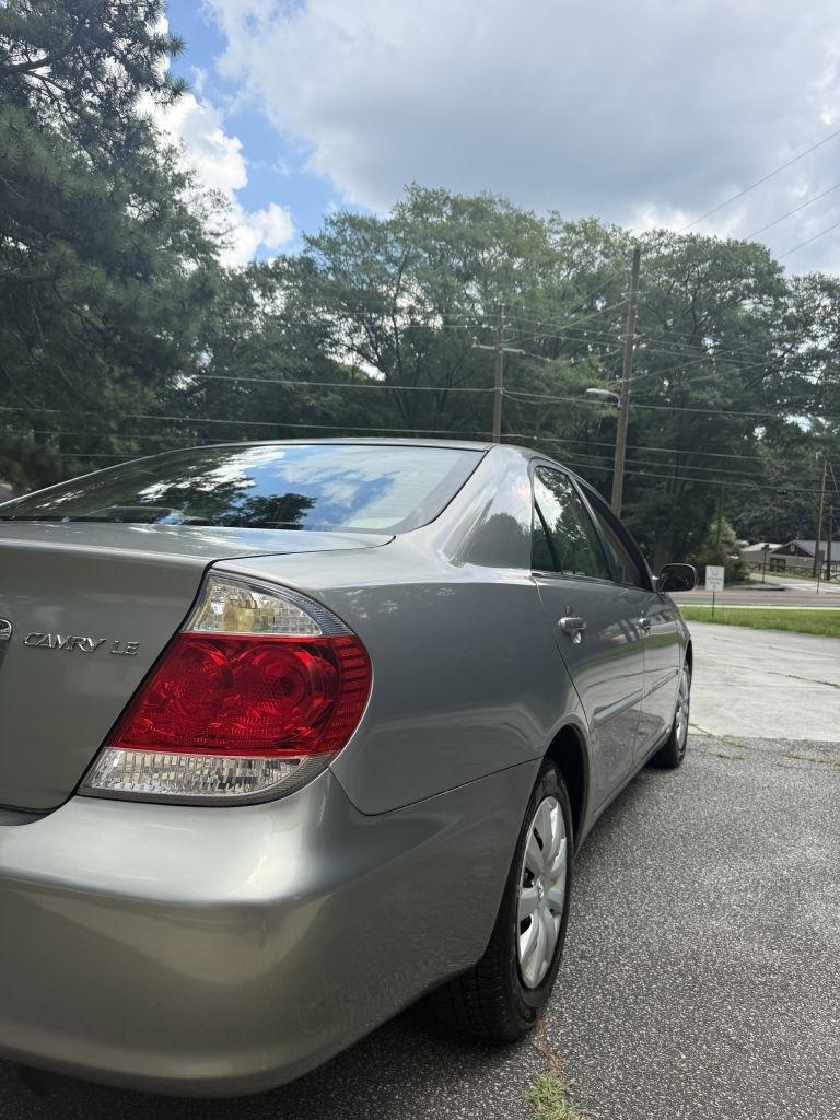 Toyota Camry LE 2005