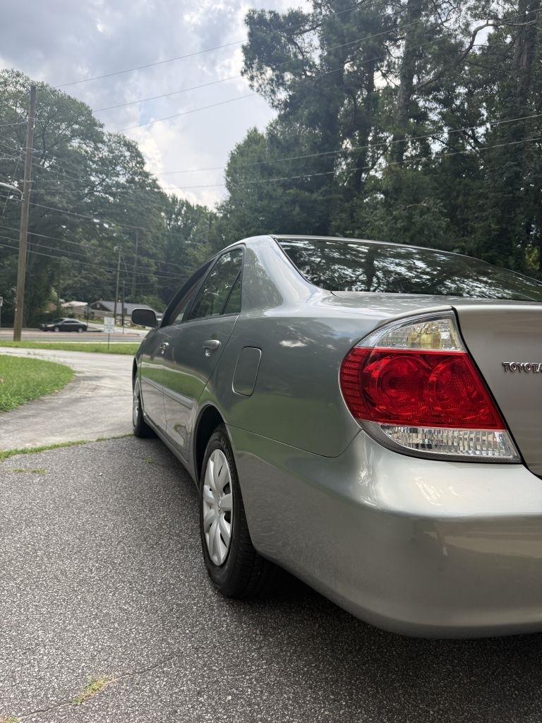 Toyota Camry LE 2005