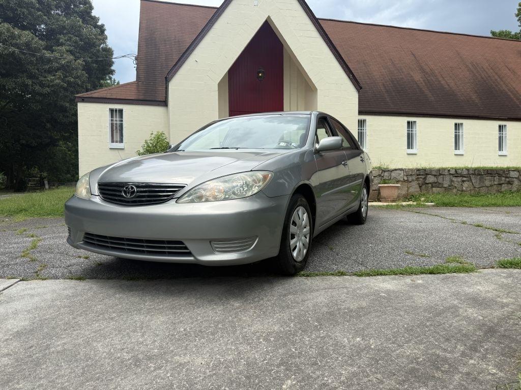 Toyota Camry LE 2005