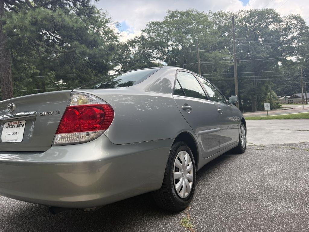 Toyota Camry LE 2005