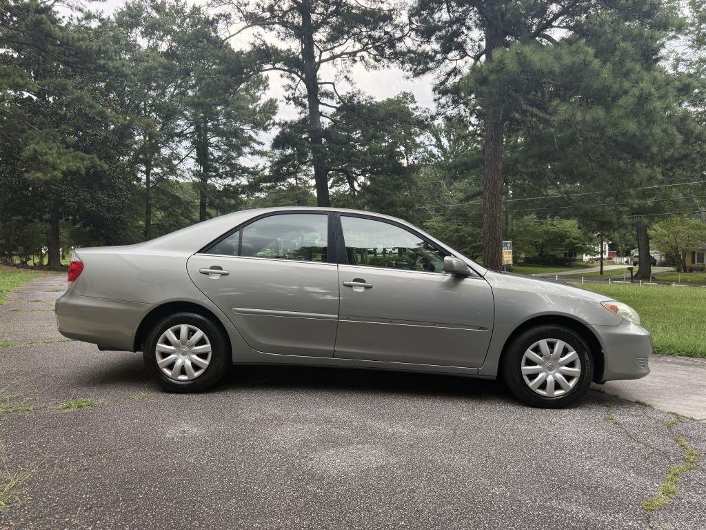 Toyota Camry LE 2005