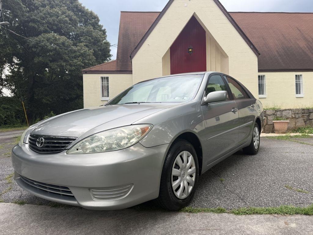 Toyota Camry LE 2005