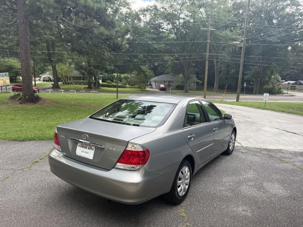 Toyota Camry LE 2005