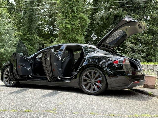 Tesla Model S P90D 2016