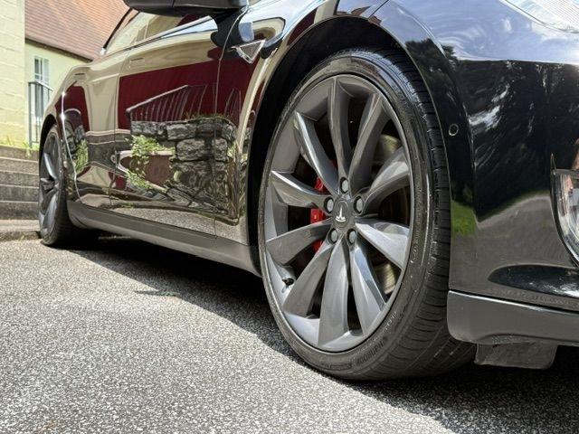 Tesla Model S P90D 2016
