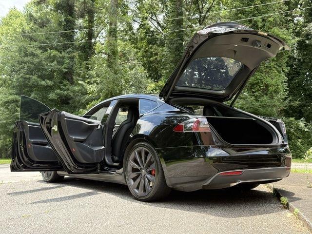 Tesla Model S P90D 2016