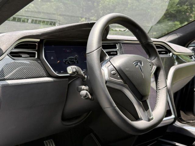 Tesla Model S P90D 2016