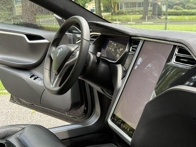 Tesla Model S P90D 2016