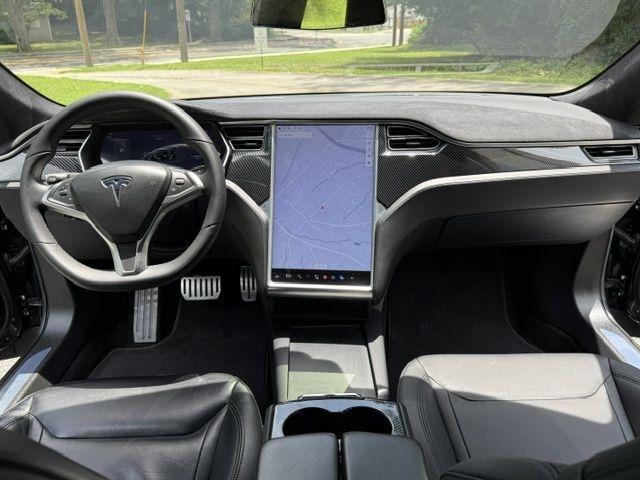 Tesla Model S P90D 2016