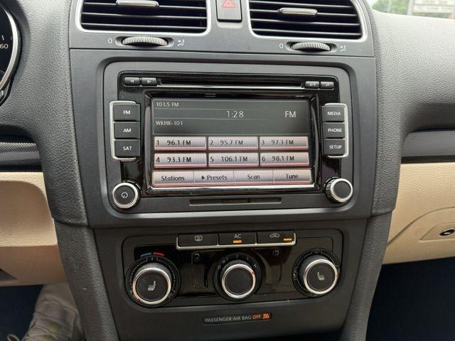 Volkswagen Jetta  2012