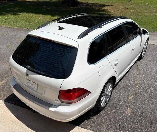 Volkswagen Jetta  2012