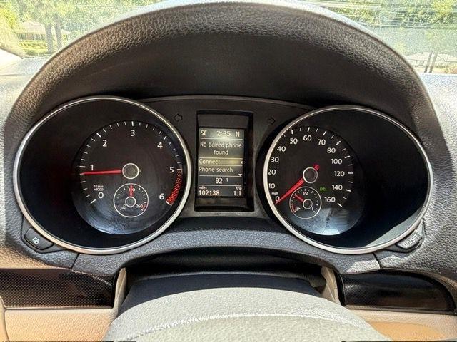 Volkswagen Jetta  2012