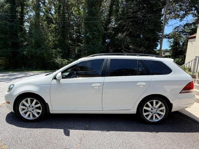 Volkswagen Jetta  2012