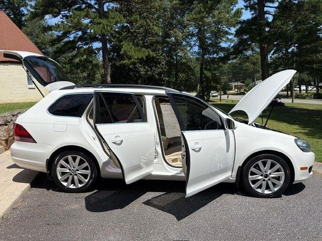 Volkswagen Jetta  2012