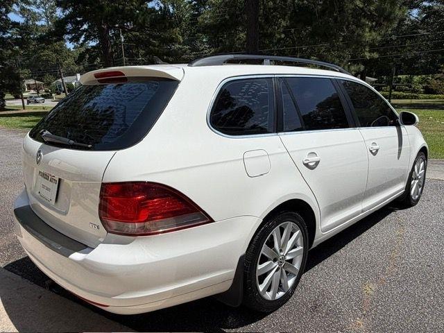 Volkswagen Jetta  2012