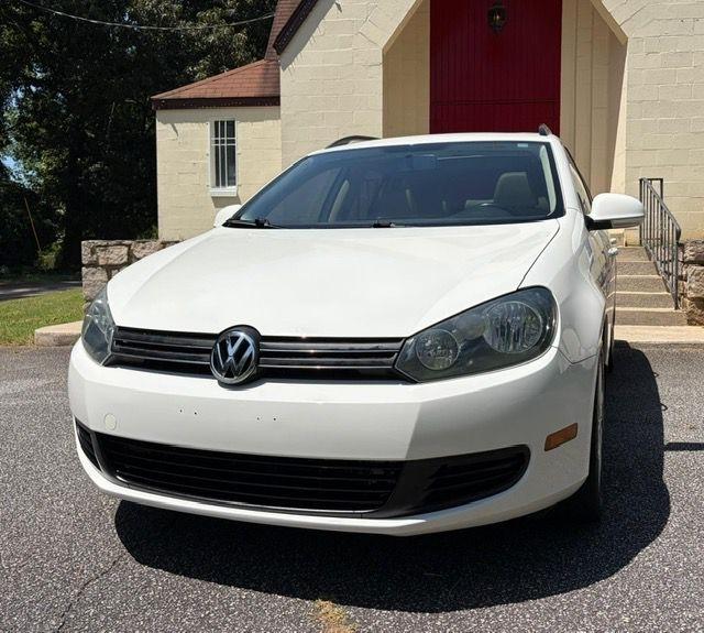 Volkswagen Jetta  2012