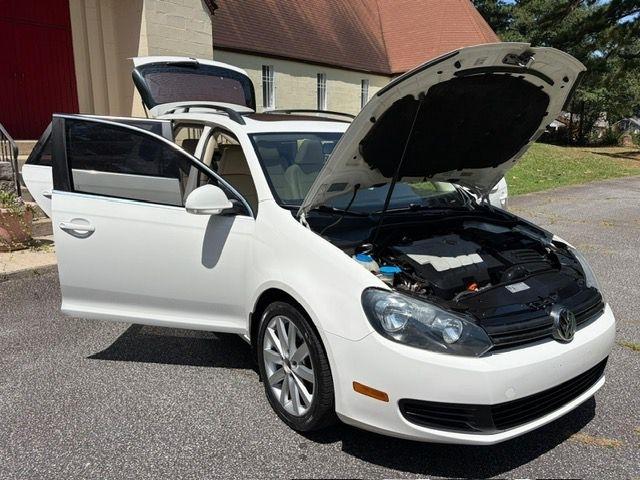 Volkswagen Jetta  2012