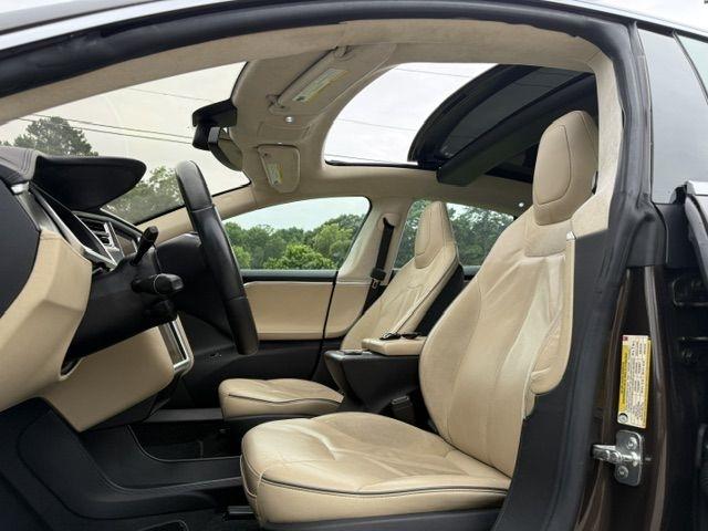 Tesla Model S Base 2013