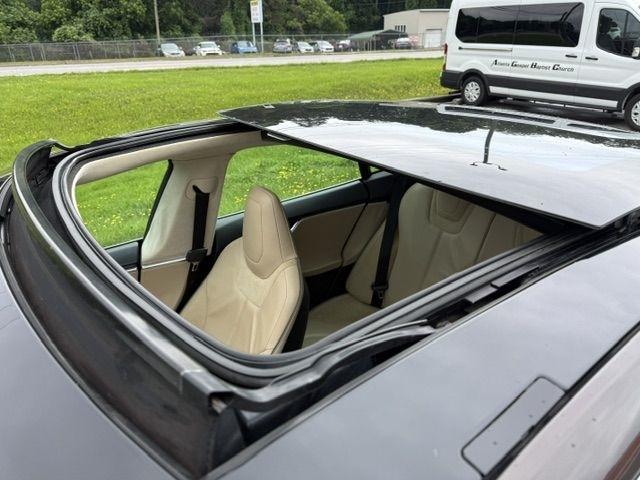 Tesla Model S Base 2013
