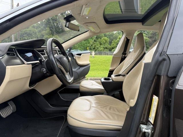 Tesla Model S Base 2013