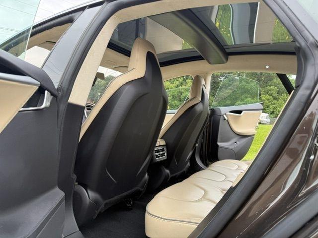 Tesla Model S Base 2013