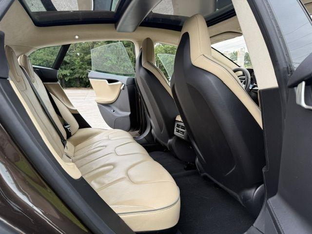 Tesla Model S Base 2013