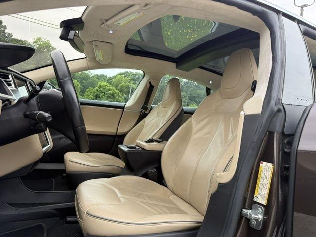Tesla Model S Base 2013