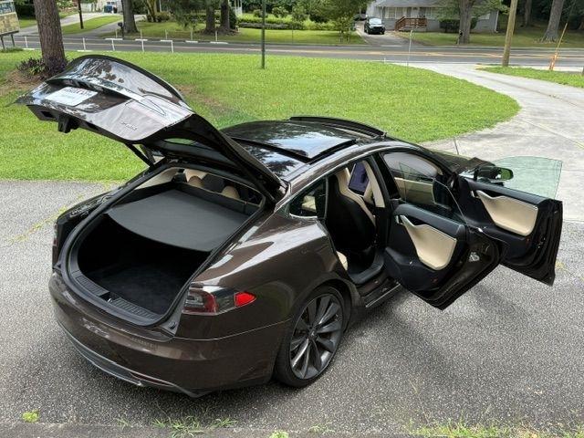 Tesla Model S Base 2013