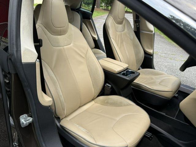 Tesla Model S Base 2013