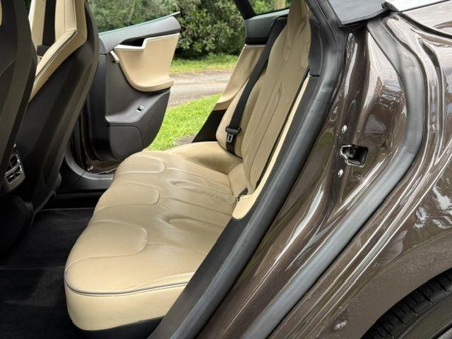 Tesla Model S Base 2013