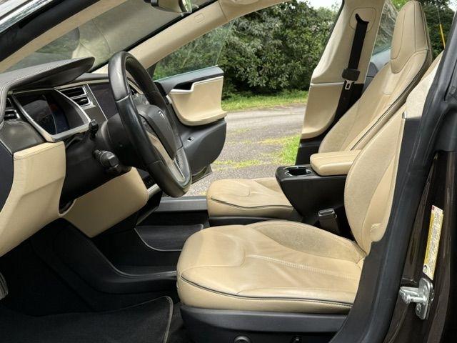 Tesla Model S Base 2013