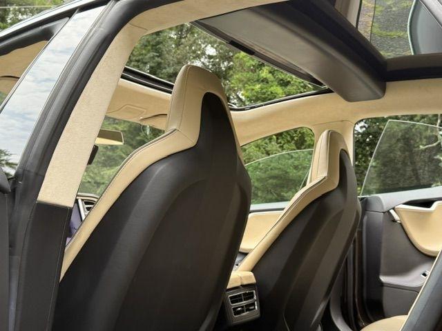 Tesla Model S Base 2013