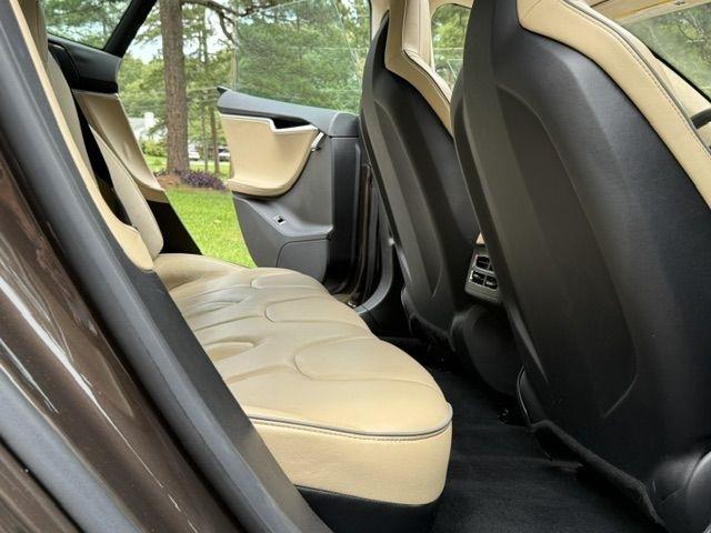 Tesla Model S Base 2013