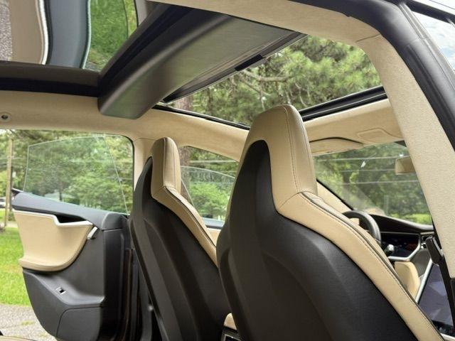 Tesla Model S Base 2013