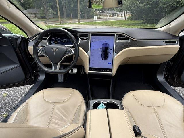 Tesla Model S Base 2013