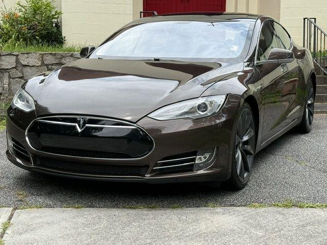 Tesla Model S Base 2013
