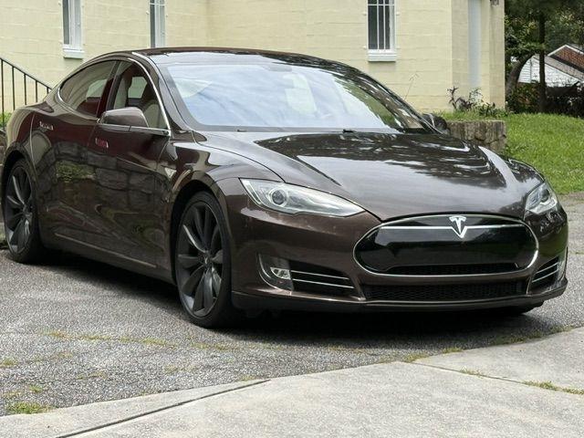 Tesla Model S Base 2013