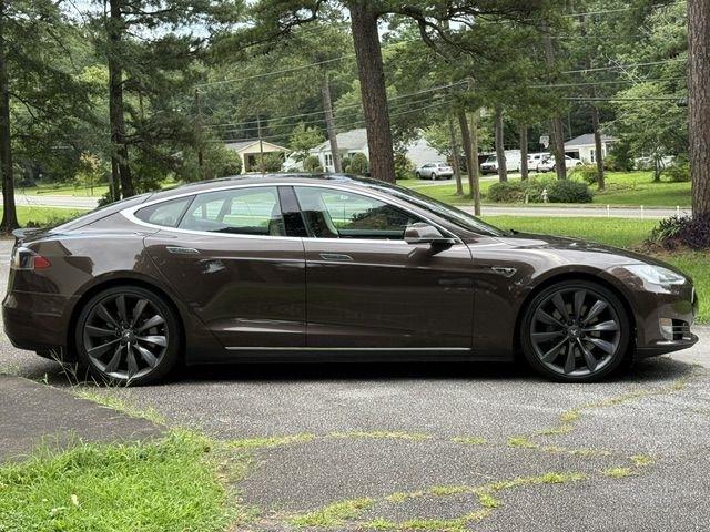 Tesla Model S Base 2013