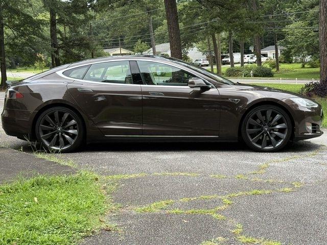 Tesla Model S Base 2013
