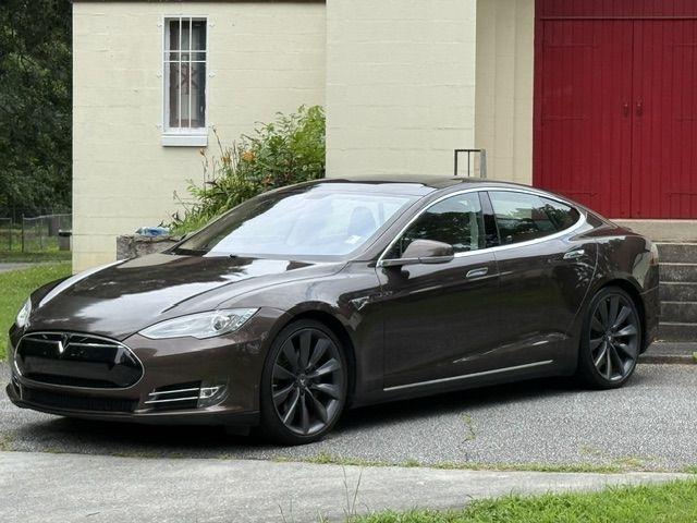 Tesla Model S Base 2013
